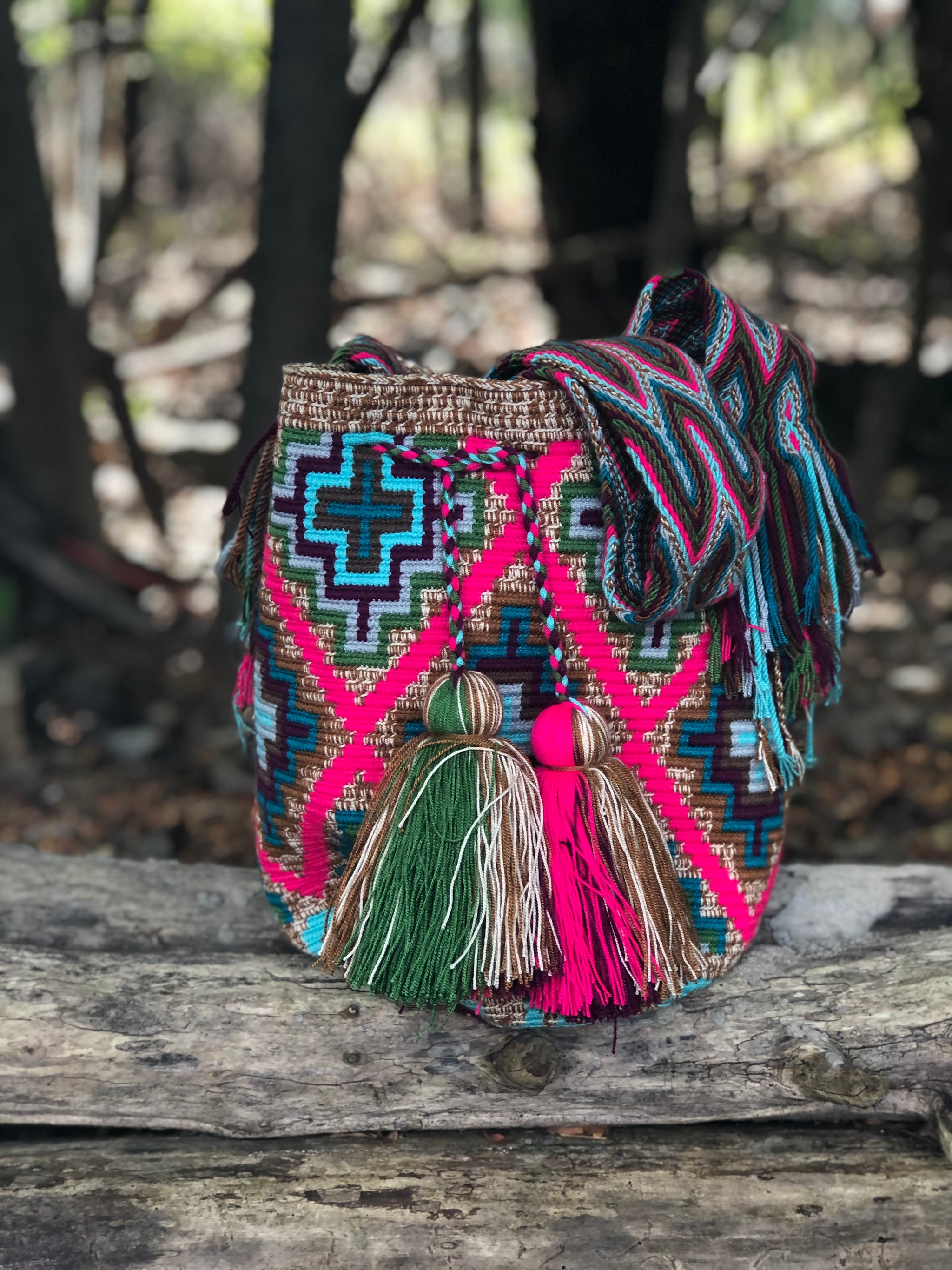 Extra deals Lg. Mochila Wayuu